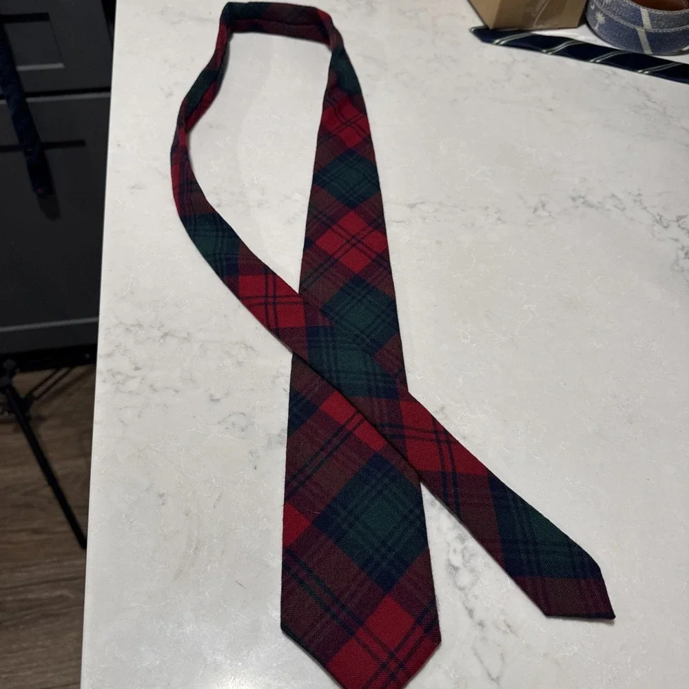 Vintage  Tartan Plaid 100% Wool Neck Tie Scottish Red Kilt 58